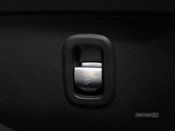 Used Mercedes-Benz C Class 2025 for sale - 77050353: Photo 43