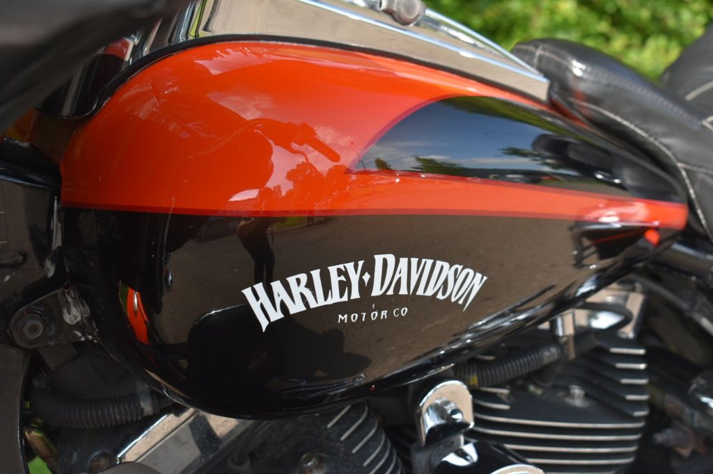 Harley-Davidson FLHTCUSE UL CLASSIC SCREAMIN E