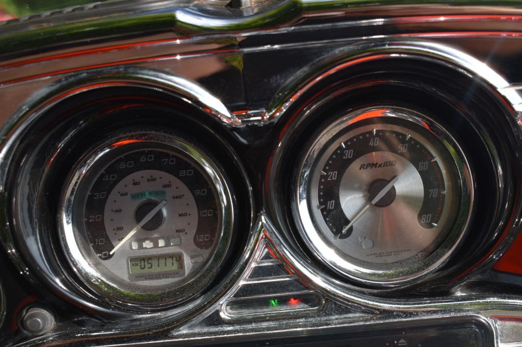 Harley-Davidson FLHTCUSE UL CLASSIC SCREAMIN E