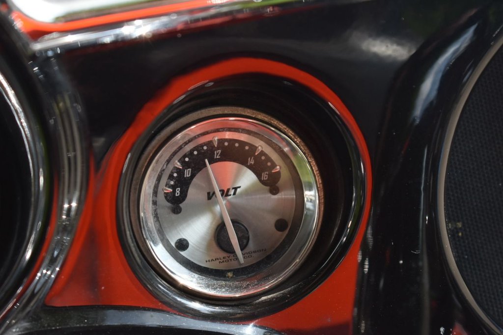 Harley-Davidson FLHTCUSE UL CLASSIC SCREAMIN E