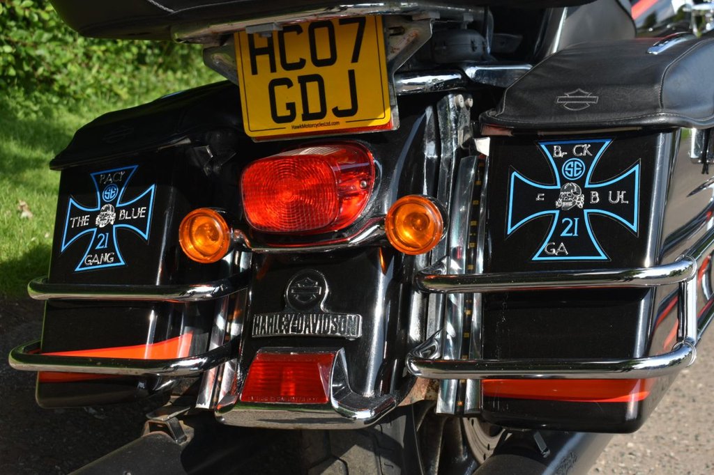 Harley-Davidson FLHTCUSE UL CLASSIC SCREAMIN E