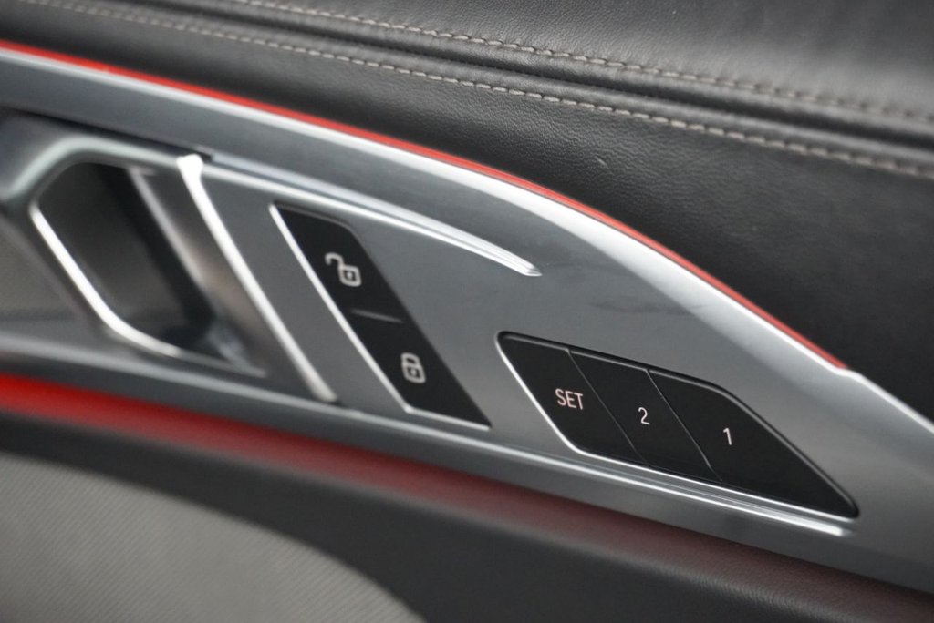 Used BMW 8 Series 2019 for sale - 77557835: Photo 31