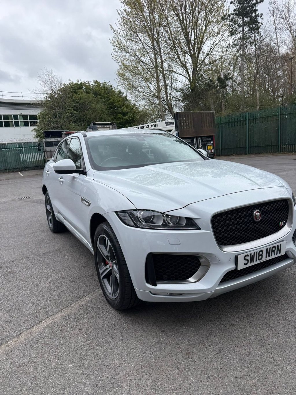 Used Jaguar F-Pace 2018 for sale - 78136959: Photo 2