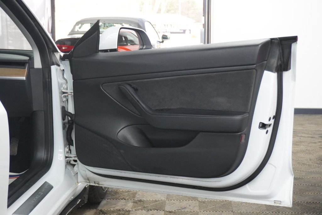 Used Tesla Model 3 2020 for sale - 78056322: Photo 36