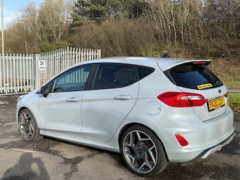 Used Ford Fiesta 2020 for sale - 77919900: Photo