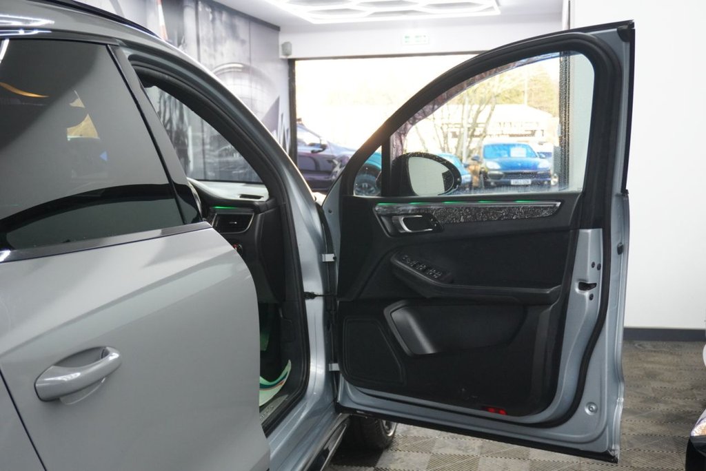 Used Porsche Macan 2016 for sale - 77263043: Photo 29