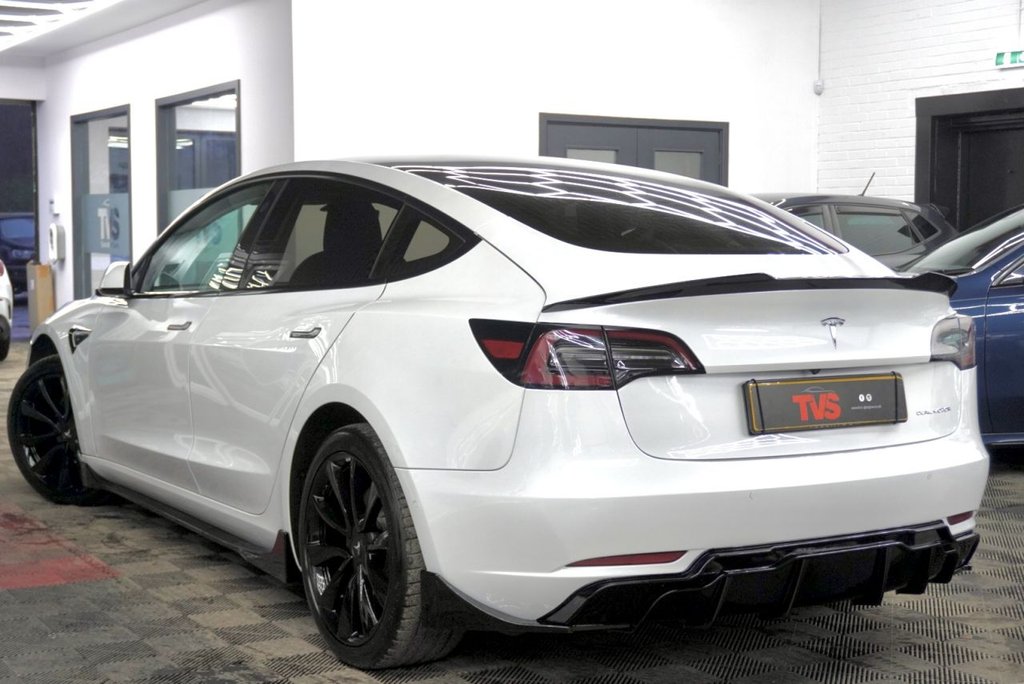 Used Tesla Model 3 2020 for sale - 77262945: Photo 4