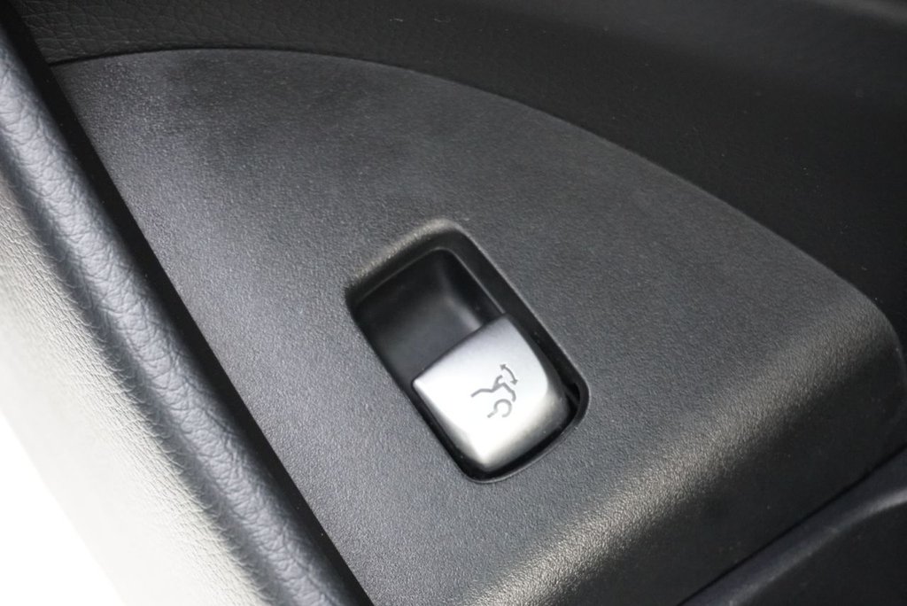 Used Mercedes-Benz E Class 2018 for sale - 77188016: Photo 39