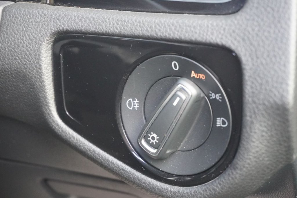 Used Volkswagen Golf 2020 for sale - 77187899: Photo 44