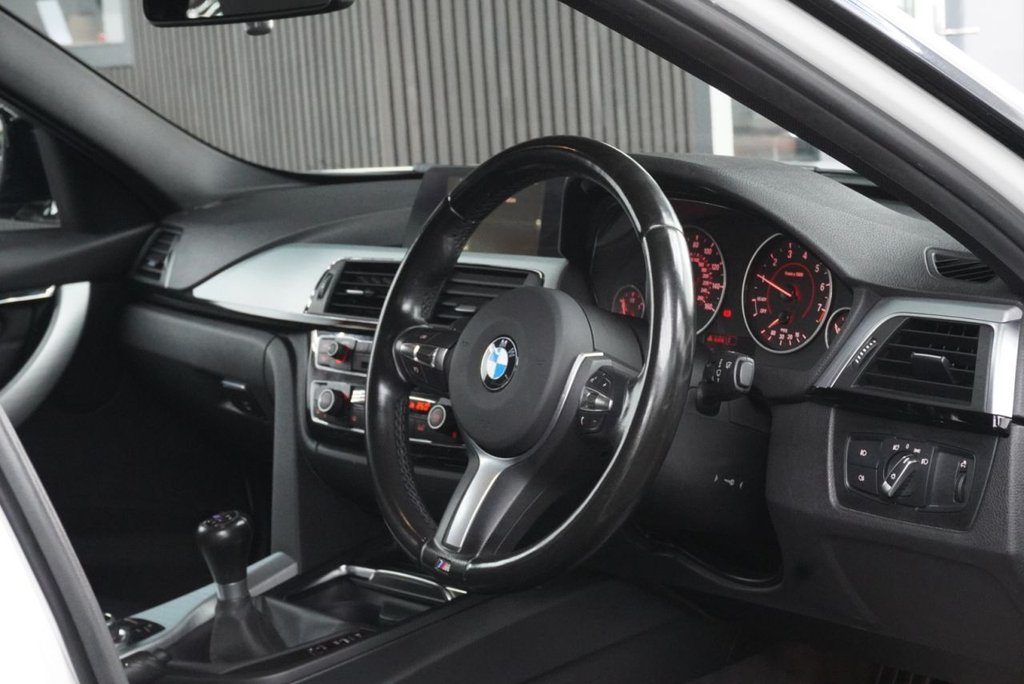 Used BMW 3 Series 2017 for sale - 77313519: Photo 37