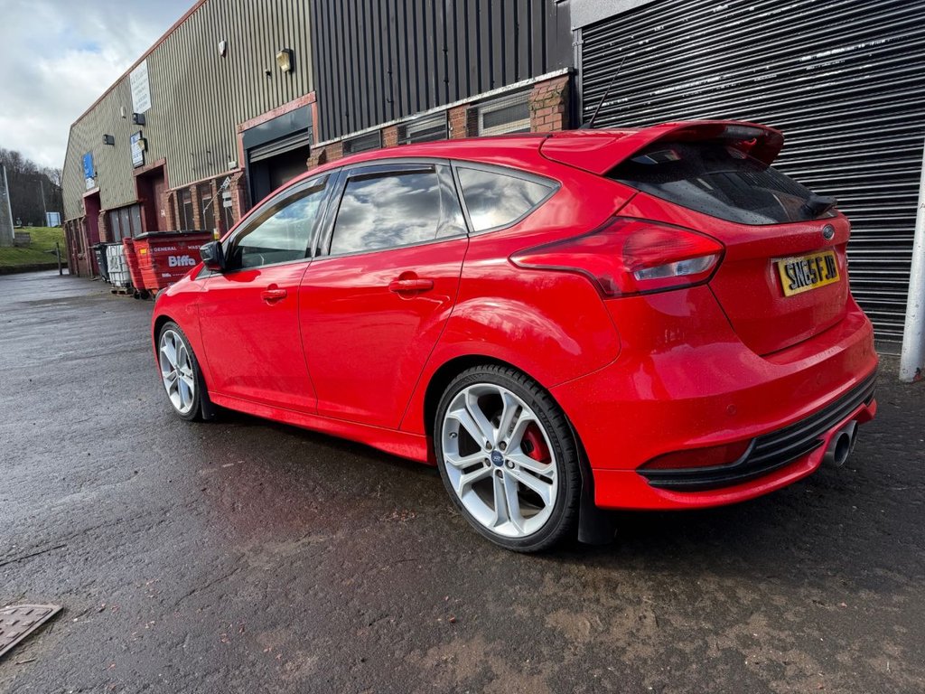 Used Ford Focus 2015 for sale - 78056403: Photo 3