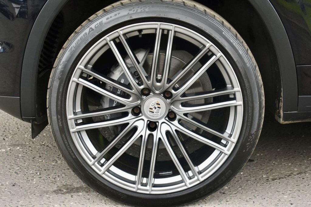 Used Porsche Cayenne 2012 for sale - 77187930: Photo 17