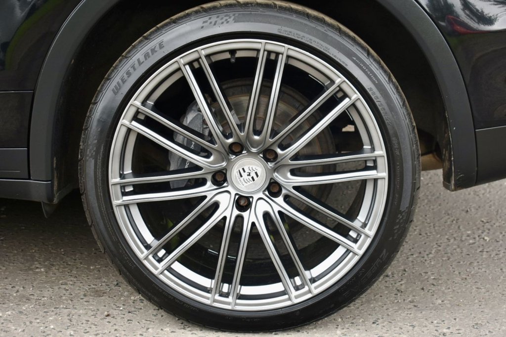 Used Porsche Cayenne 2012 for sale - 77187930: Photo 18