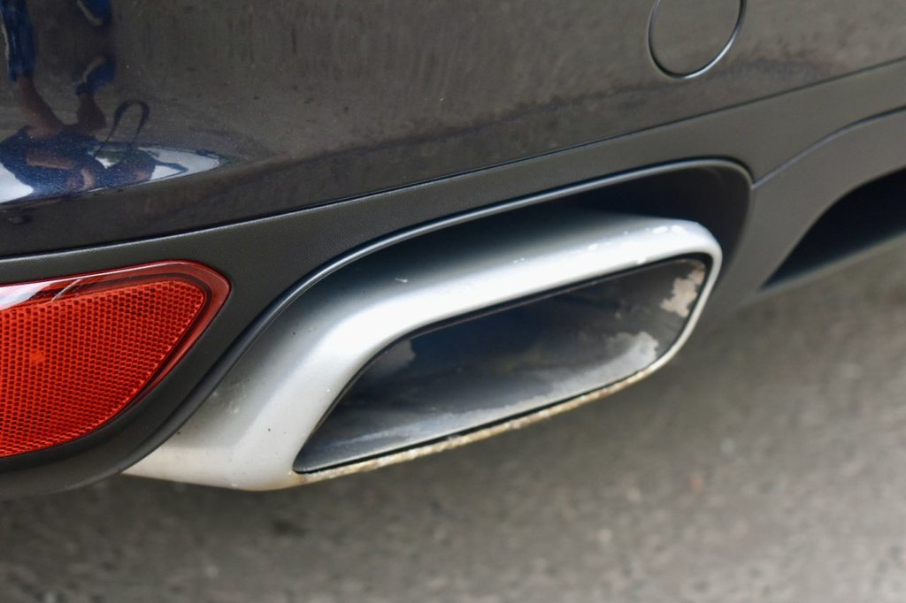 Used Porsche Cayenne 2012 for sale - 77187930: Photo 30