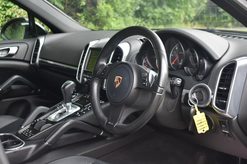 Used Porsche Cayenne 2012 for sale - 77187930: Photo 37