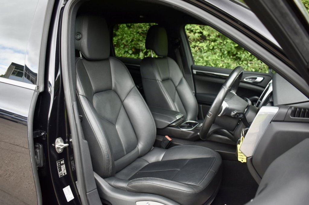 Used Porsche Cayenne 2012 for sale - 77187930: Photo 38