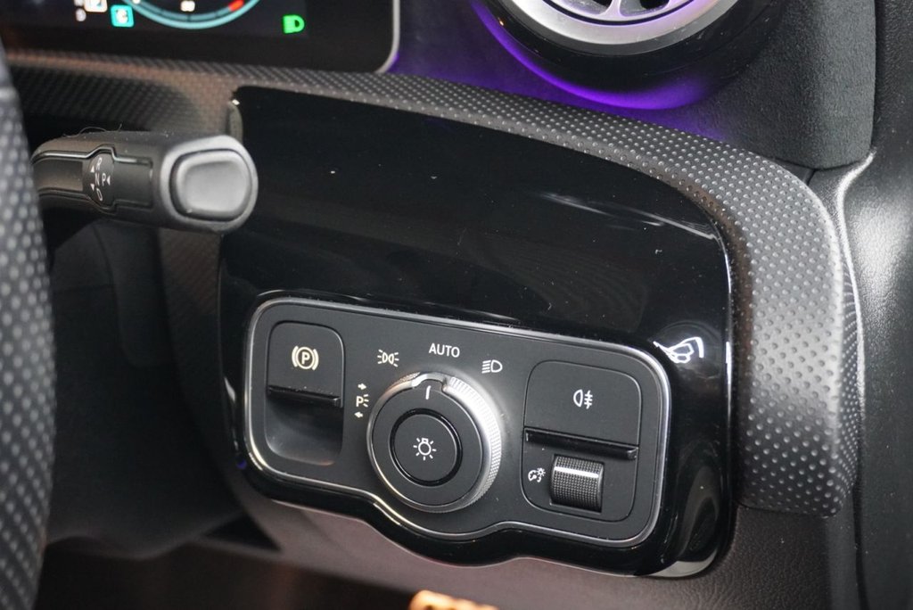 Used Mercedes-Benz A-Class 2018 for sale - 77360049: Photo 38