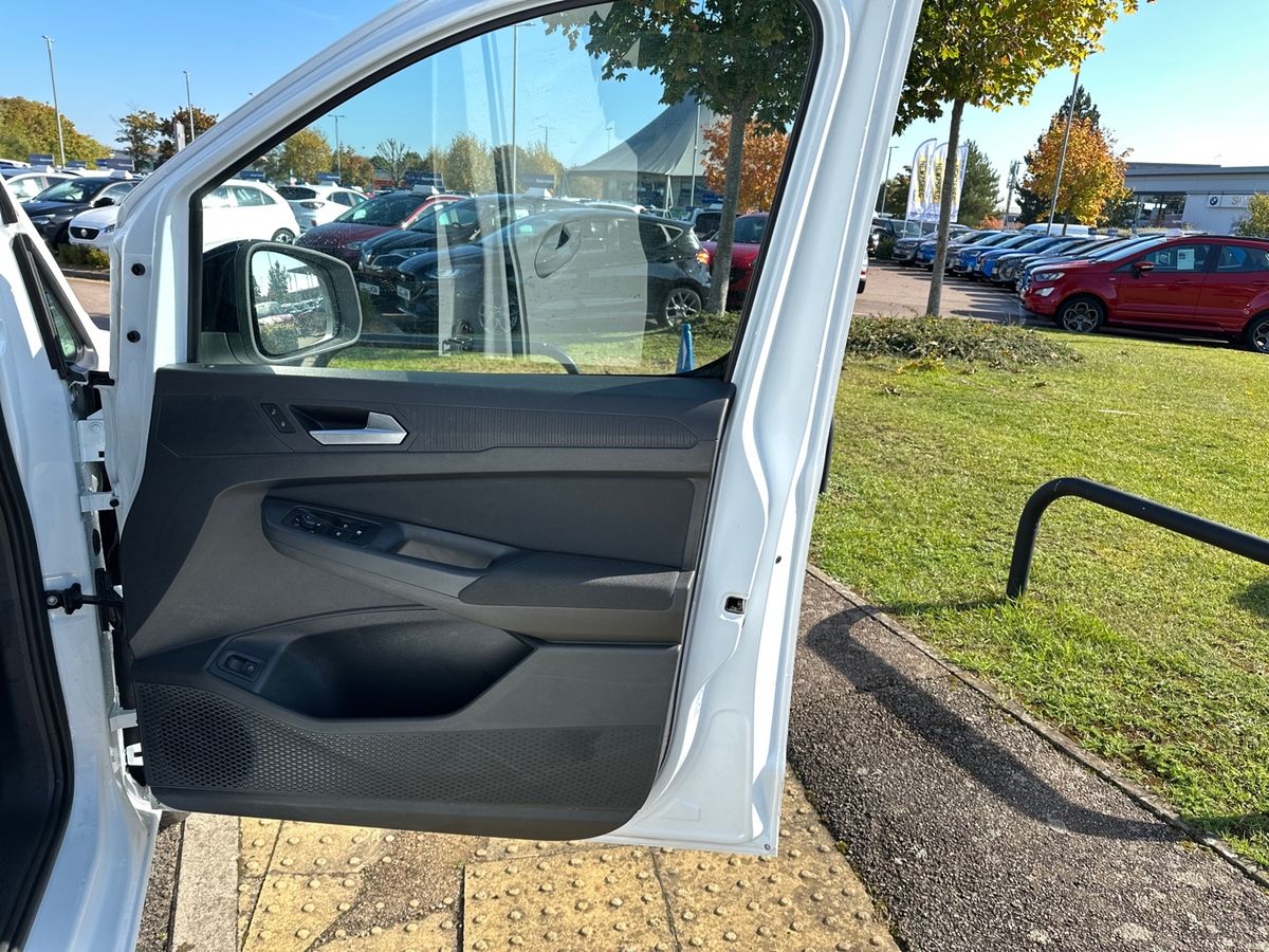 Used Ford Transit Connect 2025 for sale - 76928014: Photo 35