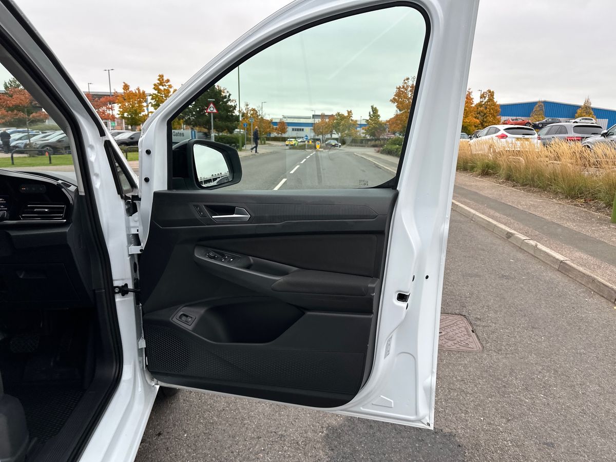 Used Ford Transit Connect 2025 for sale - 76234048: Photo 35