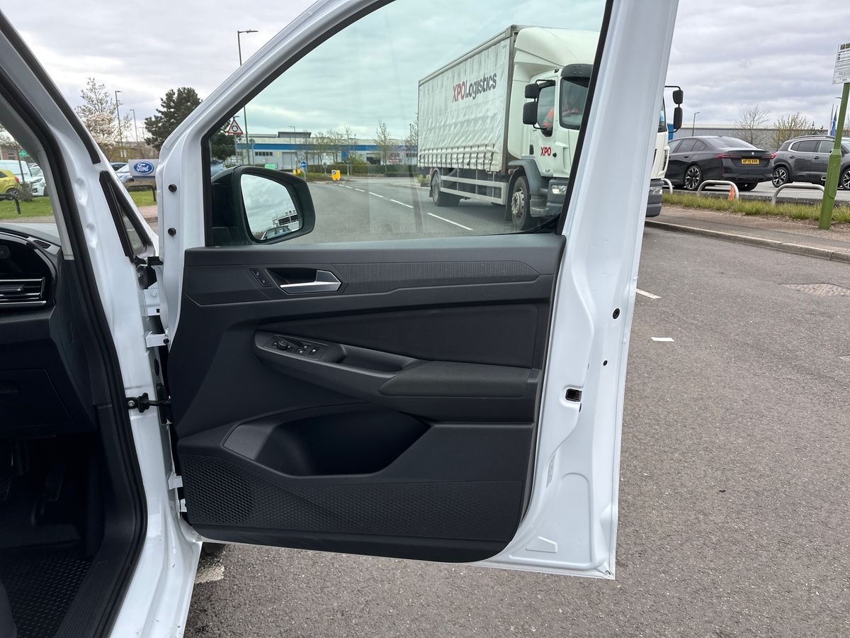 Used Ford Transit Connect 2025 for sale - 78108785: Photo 35