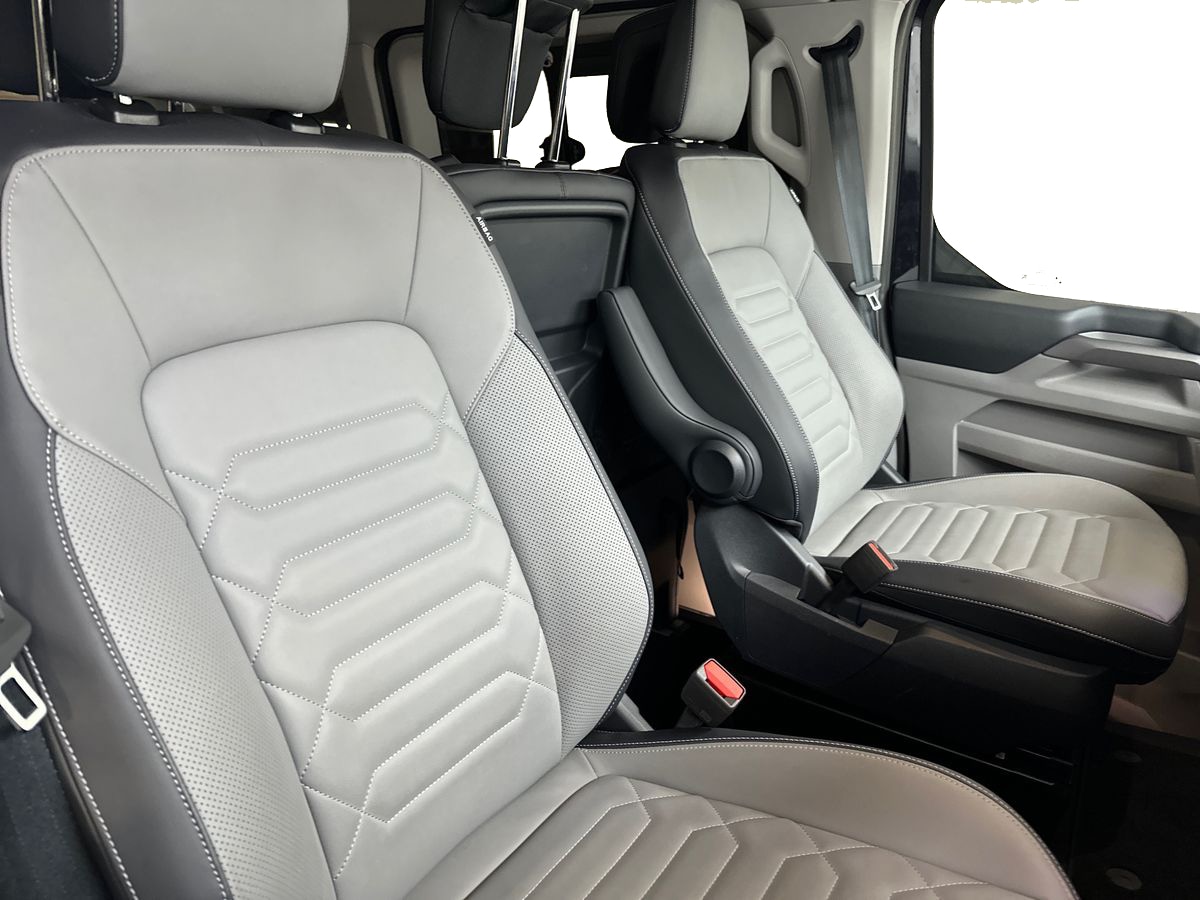 Used Ford Tourneo Custom 2025 for sale - 77885339: Photo 15