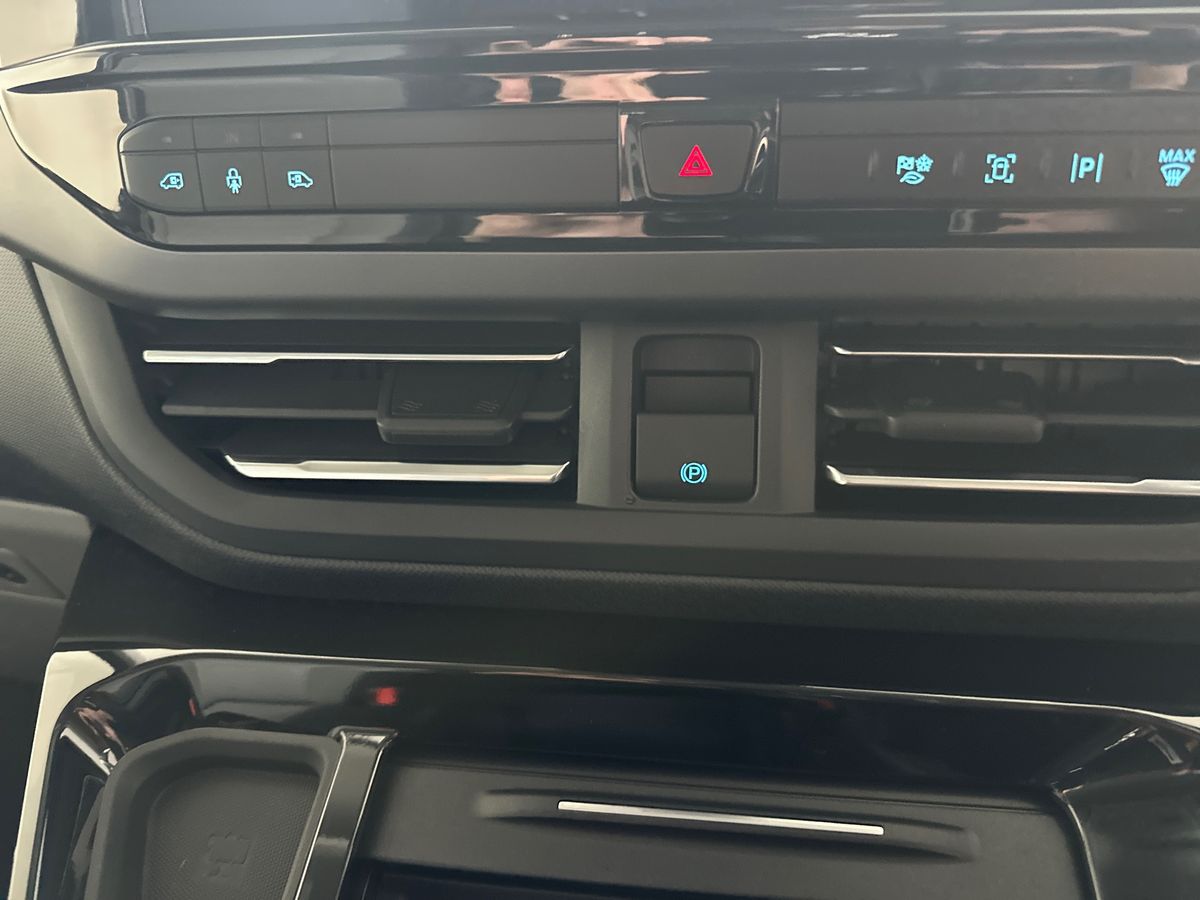 Used Ford Tourneo Custom 2025 for sale - 77885339: Photo 23