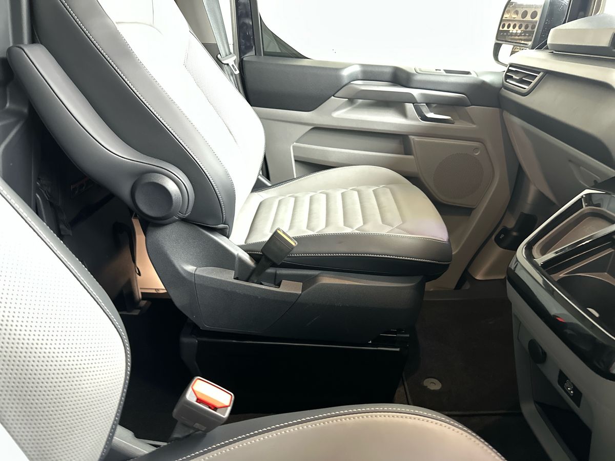 Used Ford Tourneo Custom 2025 for sale - 77885339: Photo 32