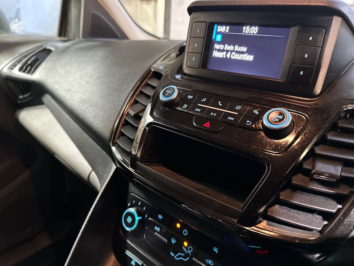 Used Ford Transit Connect 2018 for sale - 76977650: Photo 24