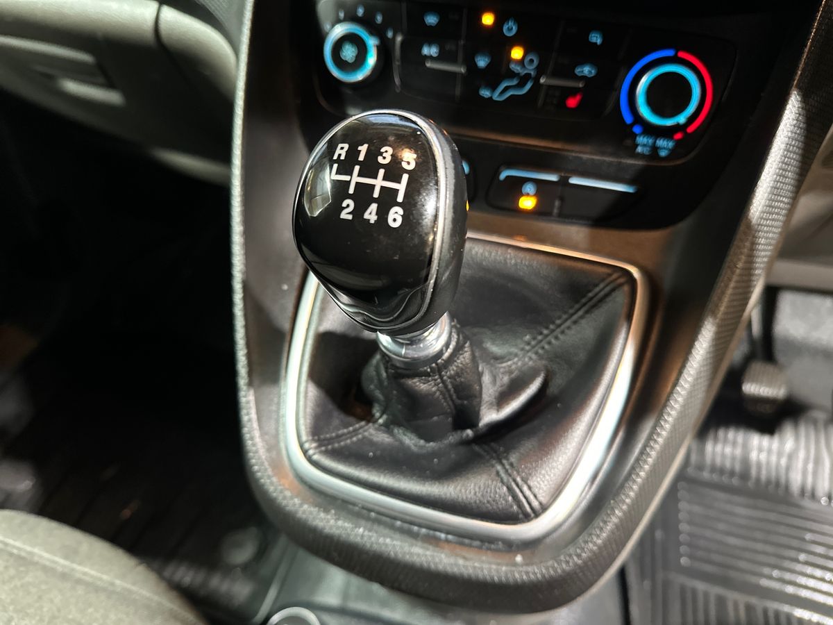 Used Ford Transit Connect 2018 for sale - 76977650: Photo 25