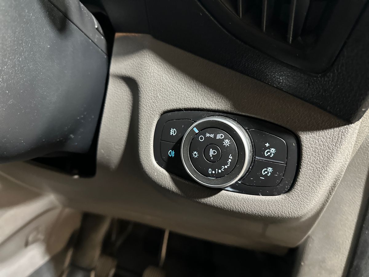 Used Ford Transit Connect 2018 for sale - 76977650: Photo 26