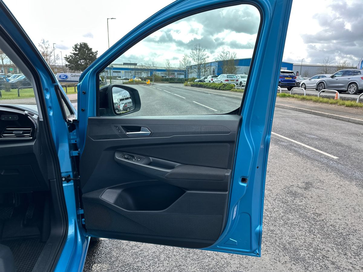 Used Ford Transit Connect 2025 for sale - 78027923: Photo 35