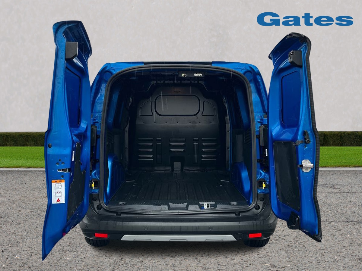 Used Ford Transit Courier 2024 for sale - 76523500: Photo 9