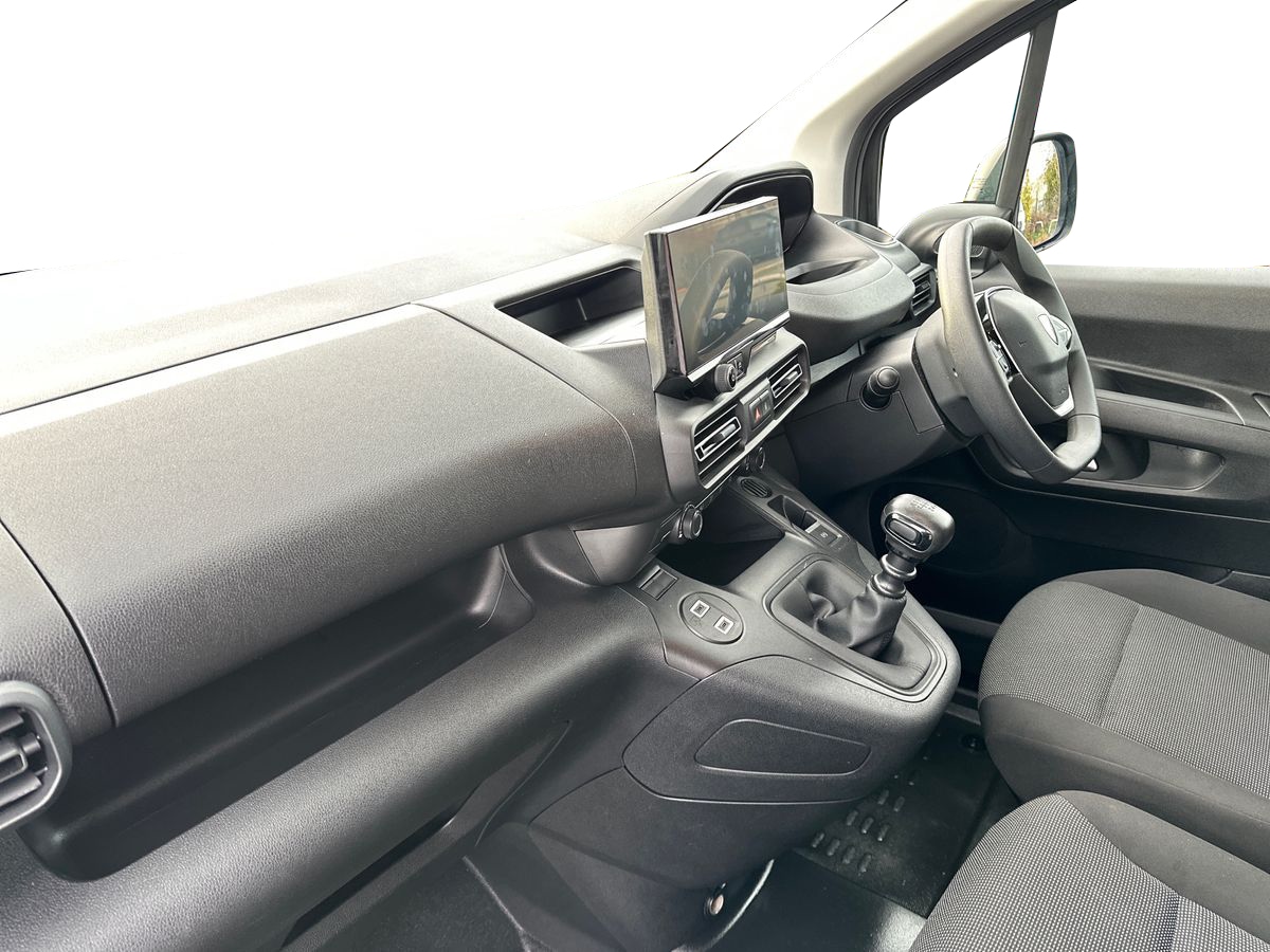 Used Peugeot Partner 2025 for sale - 77499587: Photo 14