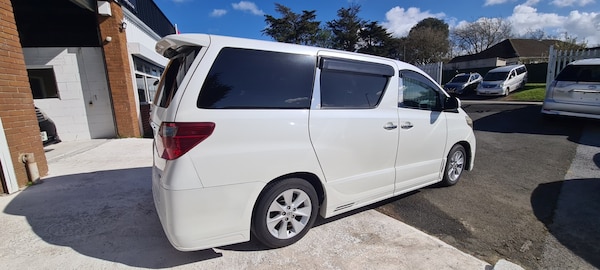 Used Toyota Alphard 2011 for sale - 74397801: Photo 2