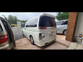 Used Nissan Elgrand 2005 for sale - 73439082: Photo