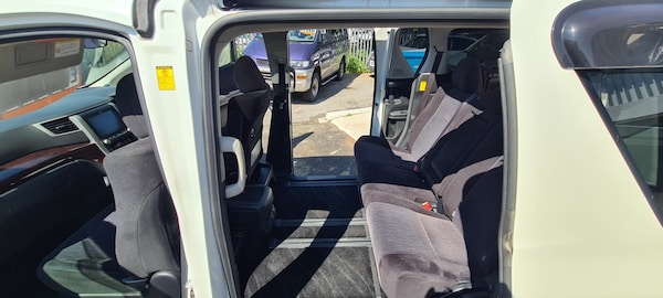 Used Toyota Vellfire 2022 for sale - 74492019: Photo 43