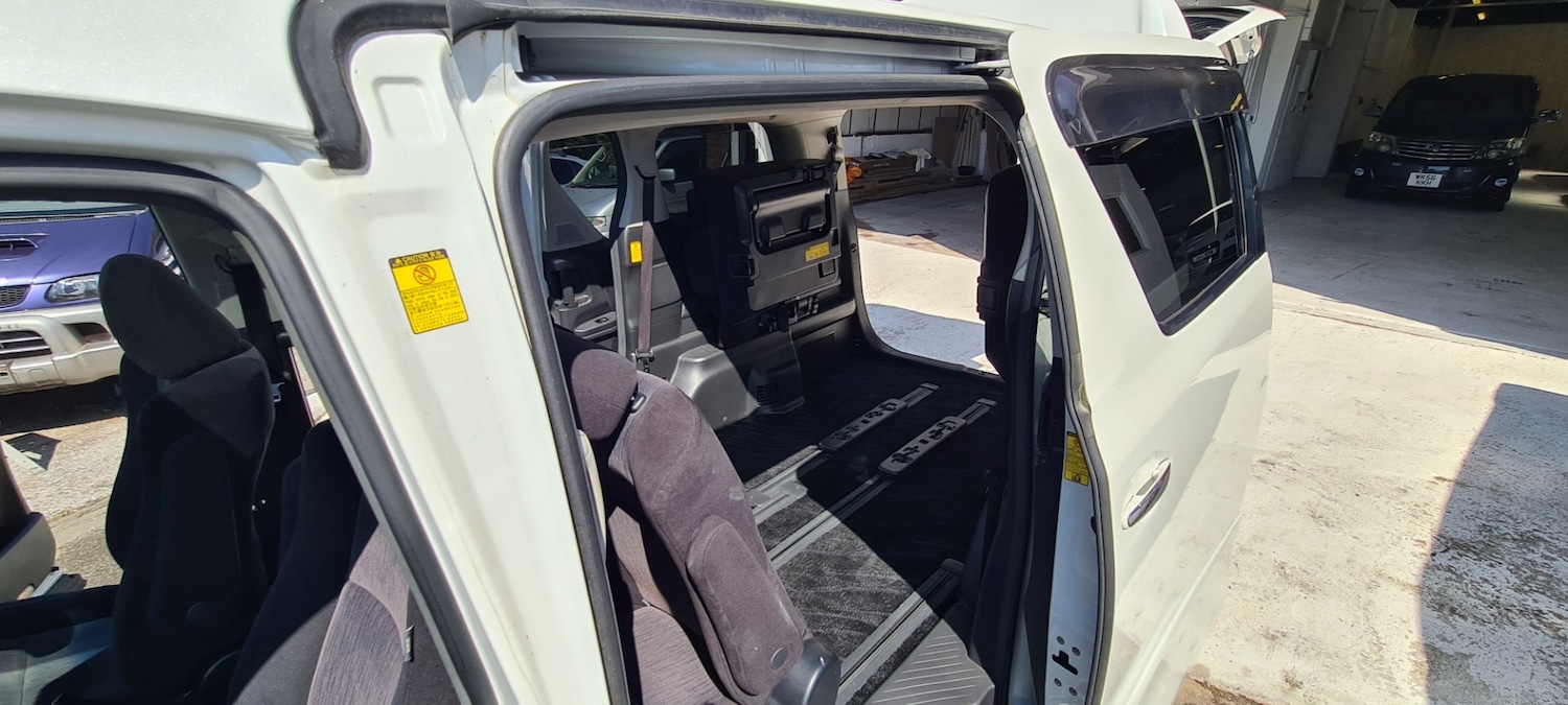 Vehicle 44