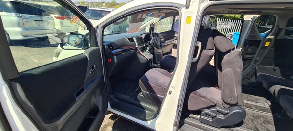 Used Toyota Vellfire 2022 for sale - 74492019: Photo 54