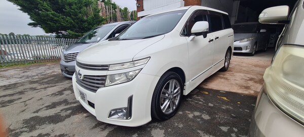 Used Nissan Elgrand 2010 for sale - 73437021: Photo 1