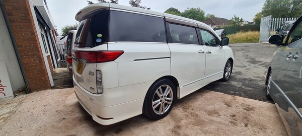 Used Nissan Elgrand 2010 for sale - 73437021: Photo 3
