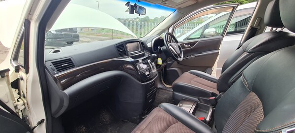 Used Nissan Elgrand 2010 for sale - 73437021: Photo 7