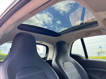 Used smart fortwo 2019 for sale - 79698959: Photo