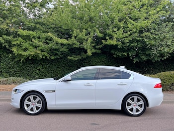 Used Jaguar XE 2018 for sale - 79363471: Photo