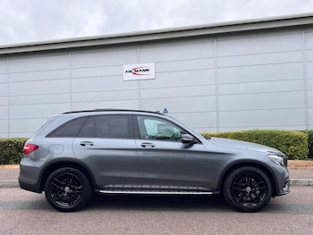 Used Mercedes-Benz GLC 2019 for sale - 79622436: Photo
