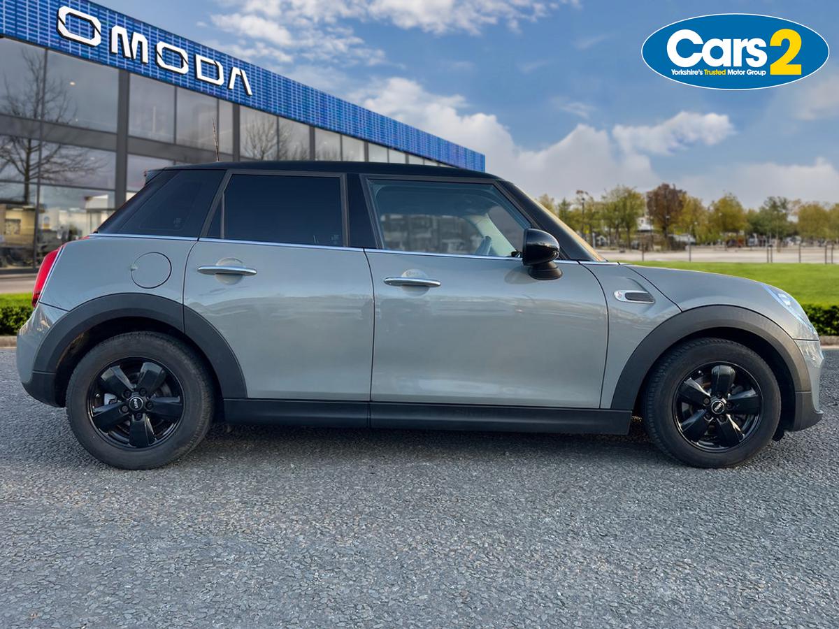 Used MINI Hatch 2018 for sale - 77095303: Photo 2