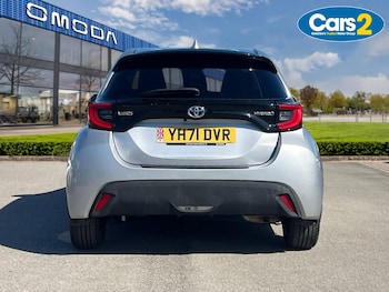 Used Toyota Yaris 2021 for sale - 78152509: Photo