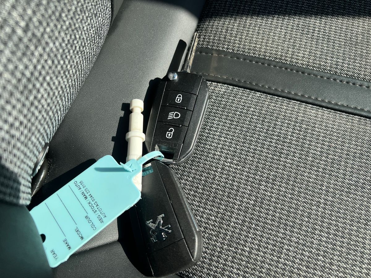 Used Peugeot 3008 2020 for sale - 78165609: Photo 27