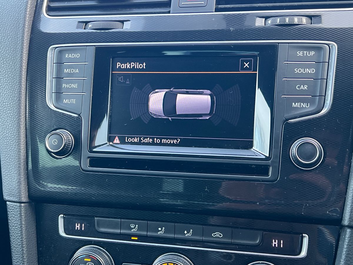 Used Volkswagen Golf 2014 for sale - 76888697: Photo 19