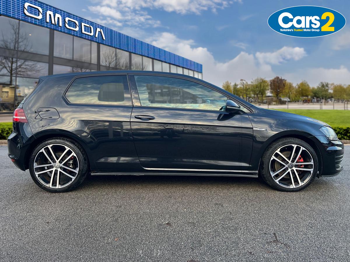 Used Volkswagen Golf 2014 for sale - 76888697: Photo 2