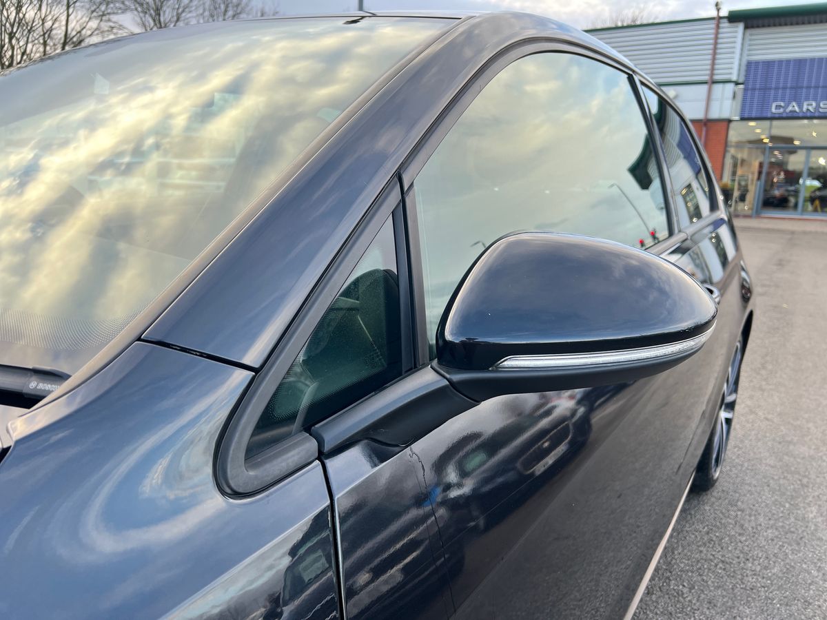 Used Volkswagen Golf 2014 for sale - 76888697: Photo 21